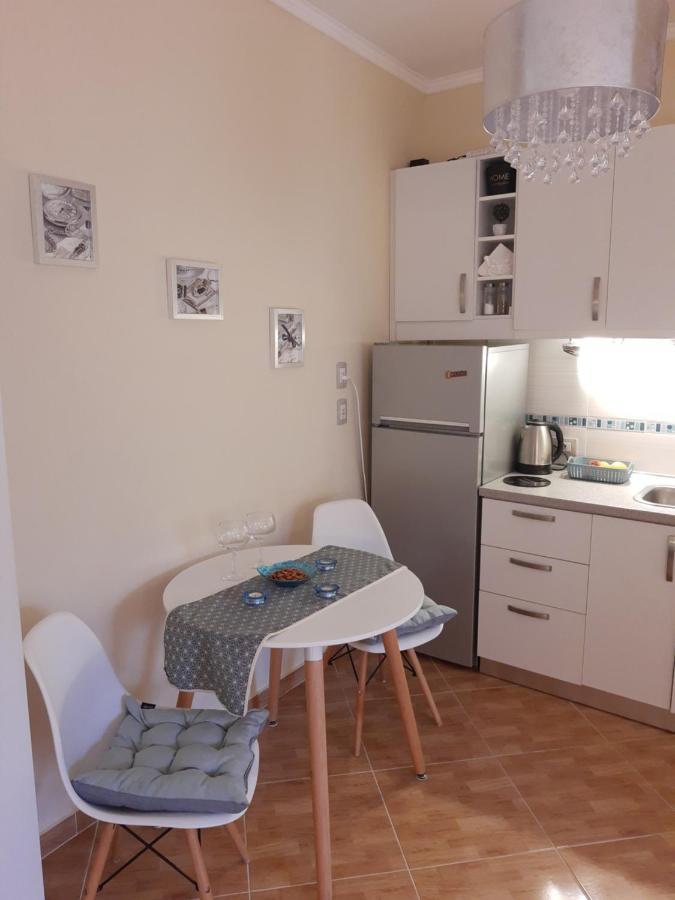 Elen Apartment - Adults Only Орикум Екстериор снимка