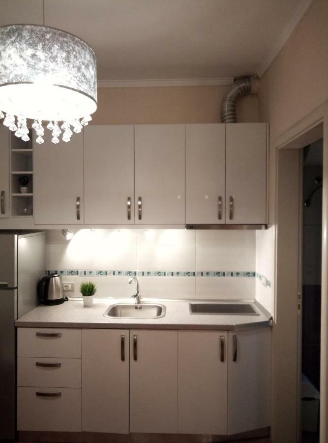 Elen Apartment - Adults Only Орикум Екстериор снимка