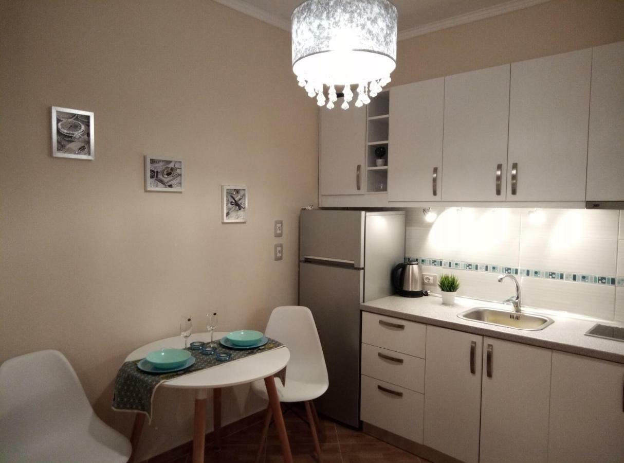 Elen Apartment - Adults Only Орикум Екстериор снимка